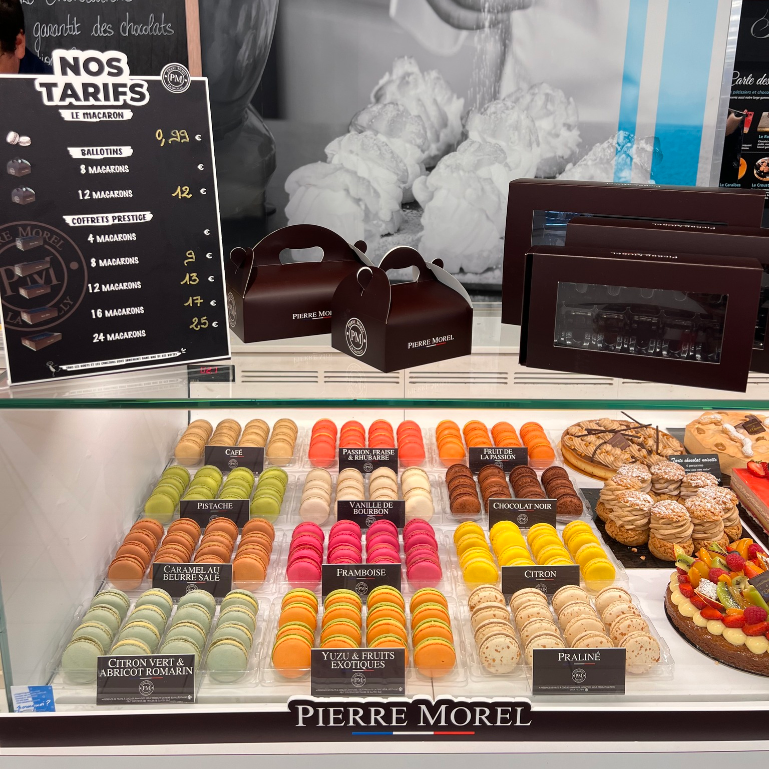 Macarons Pierre Morel distribués en France